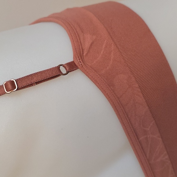 2 Patagonia Sports Bras - Picture 7 of 16